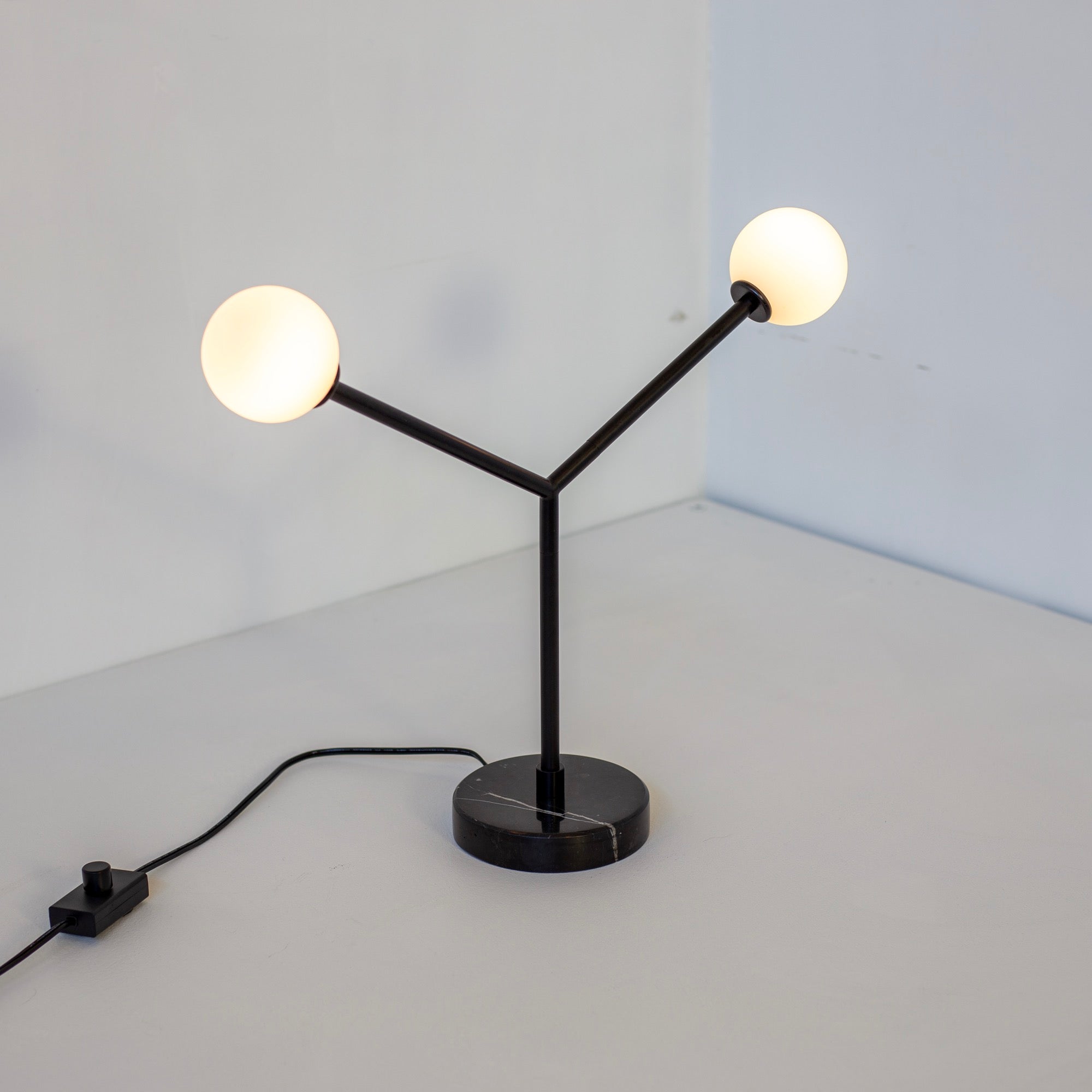 Y Table Lamp - Large, Black