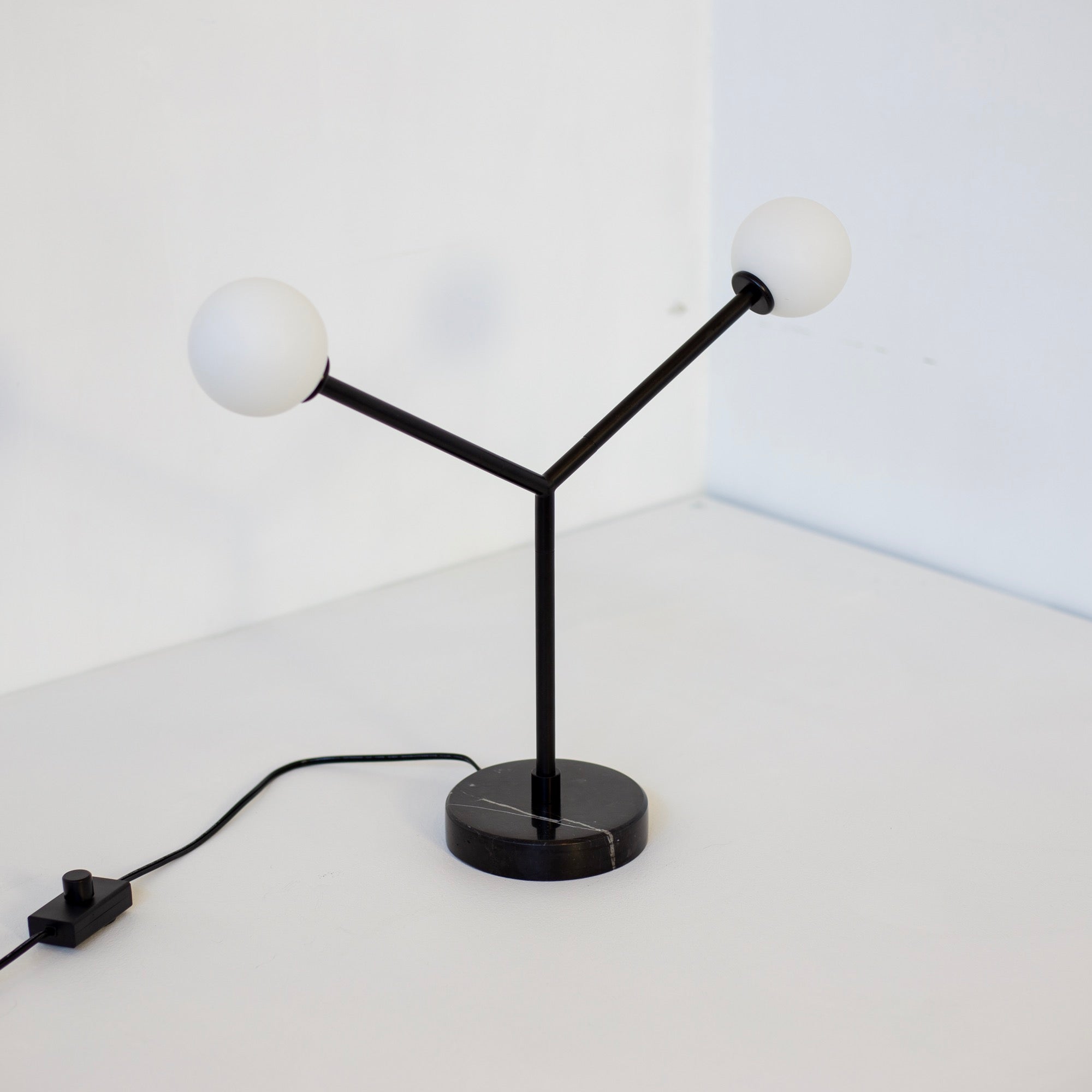 Y Table Lamp - Large, Black