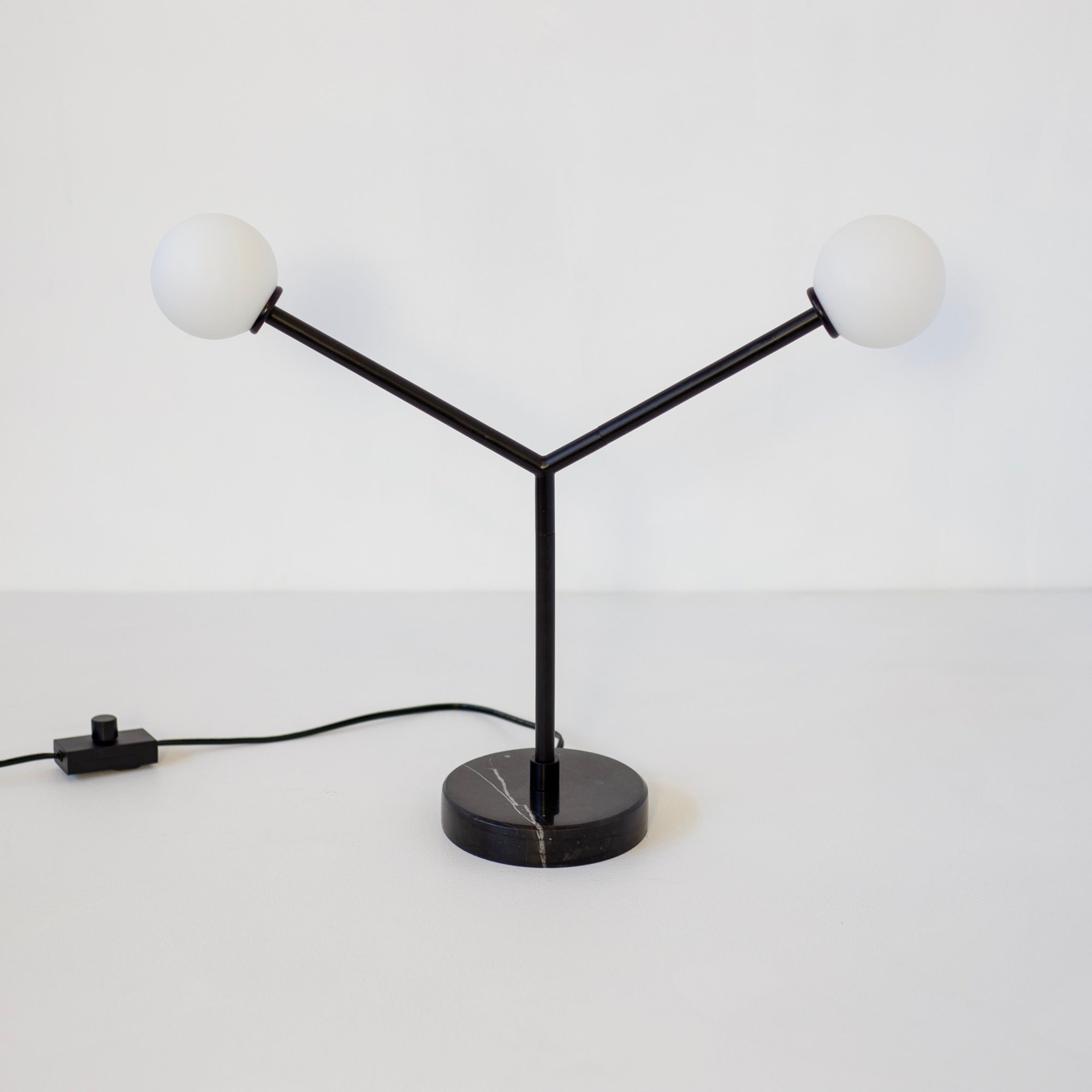 Y Table Lamp - Large, Black