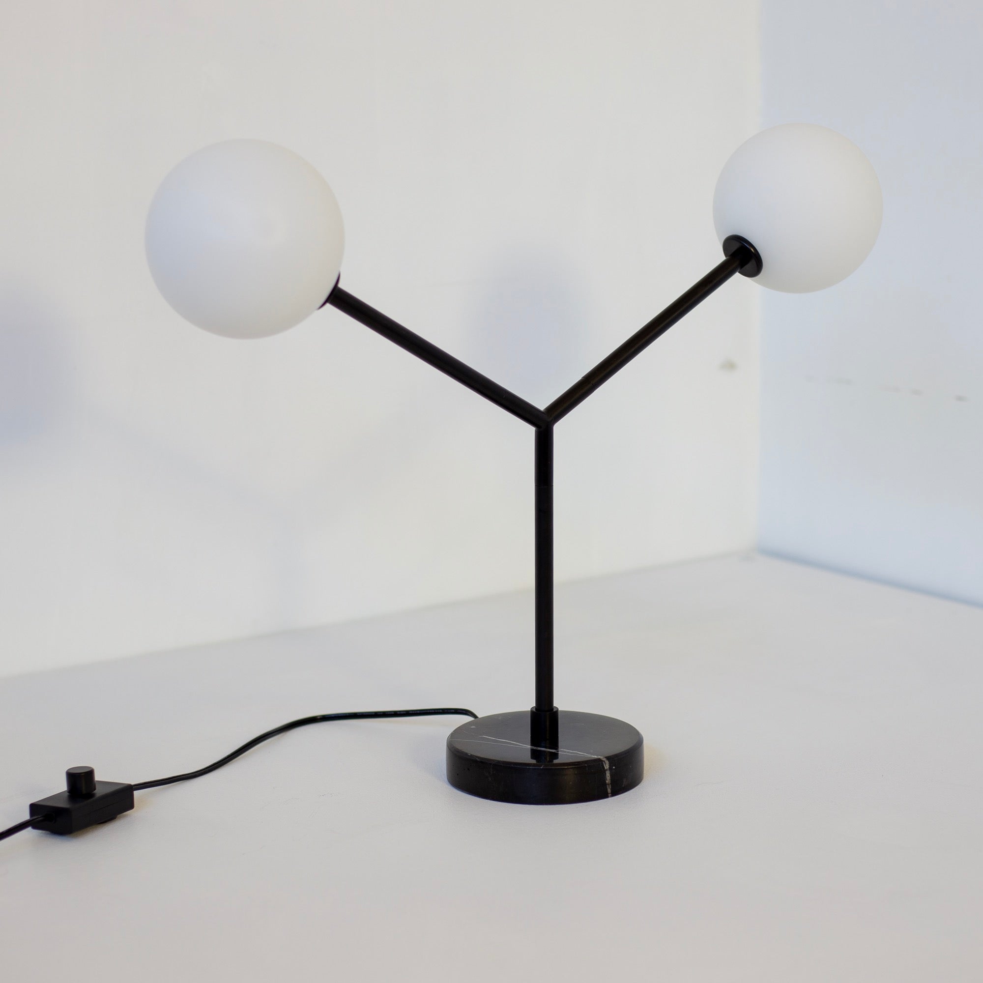 Y Table Lamp - Large, Black