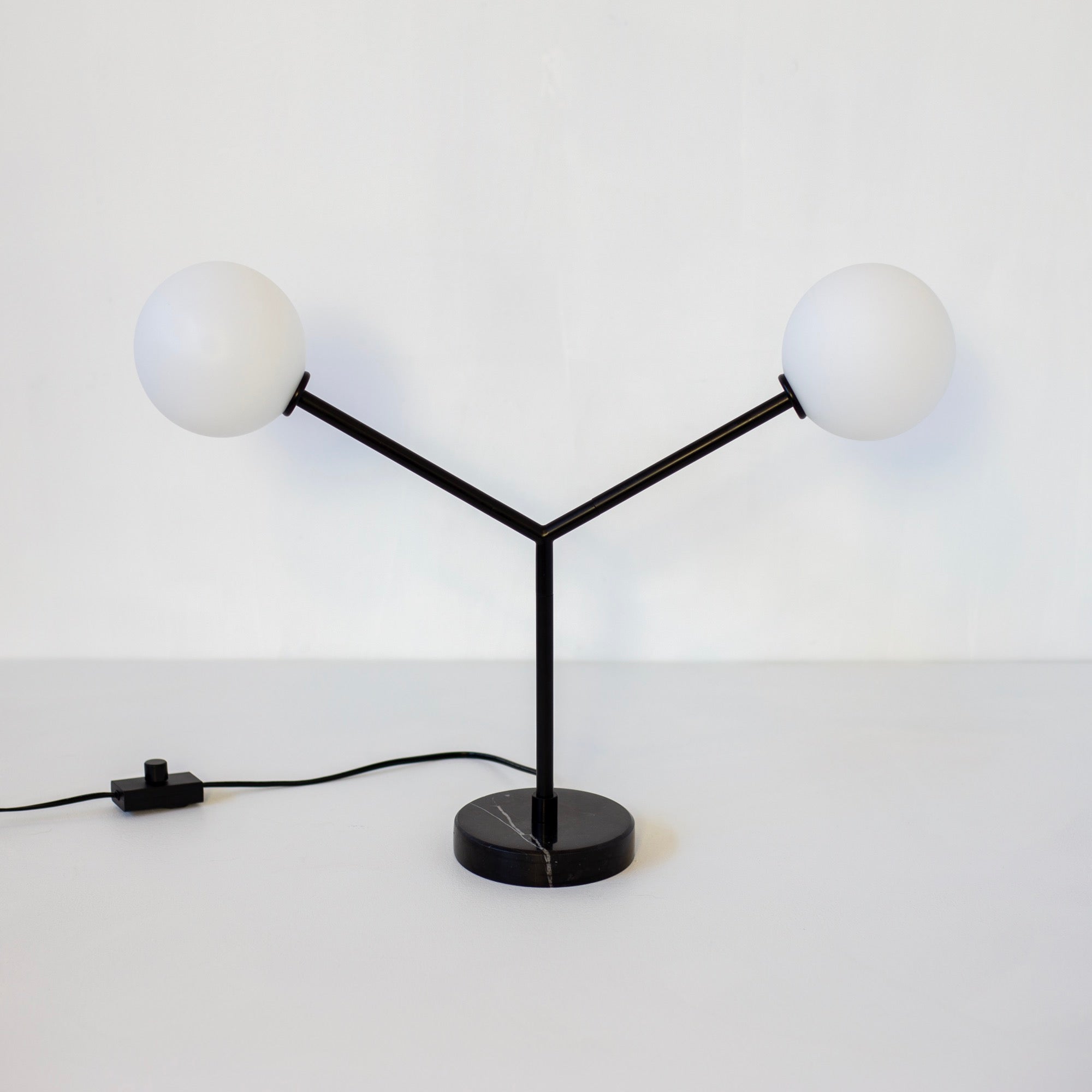 Y Table Lamp - Large, Black