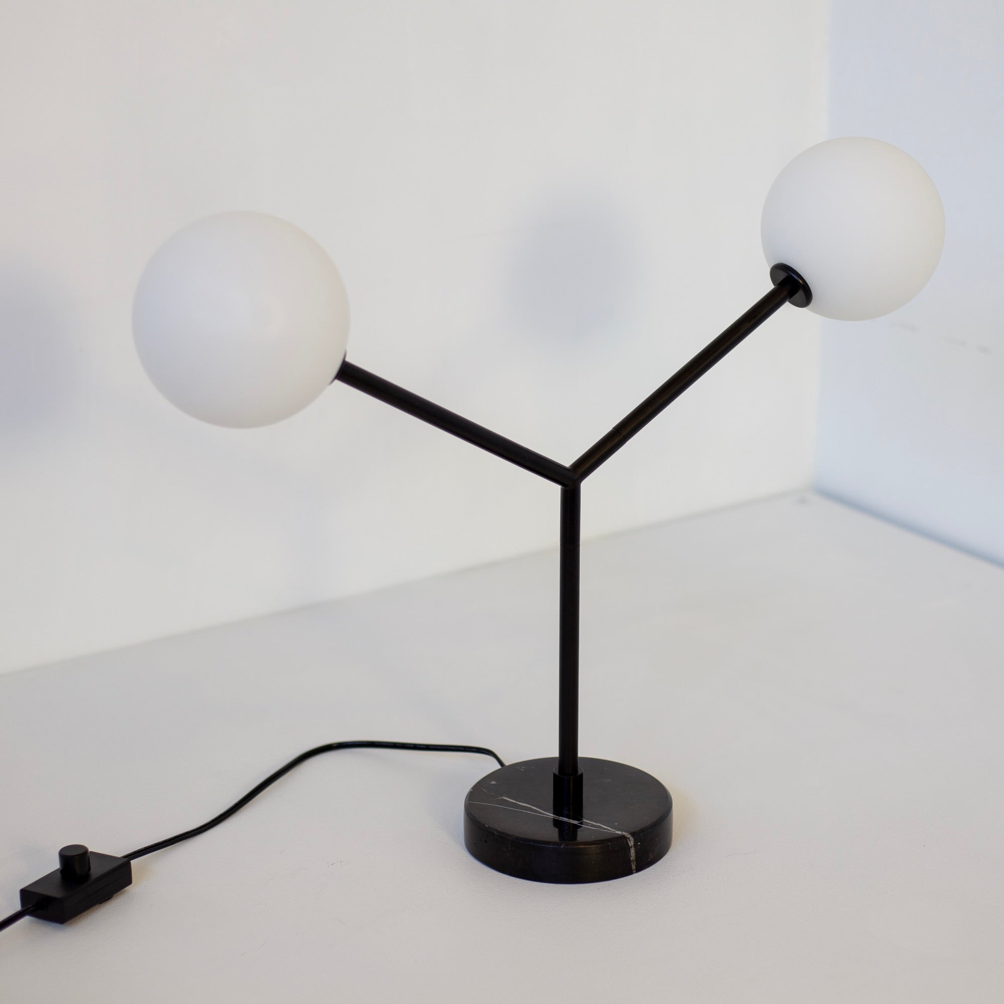 Y Table Lamp - Large, Black