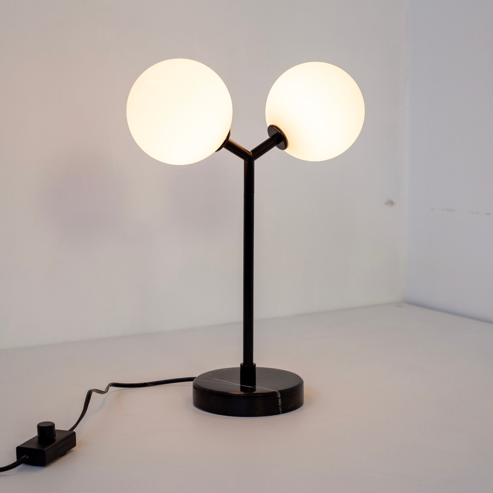 Y Table Lamp - Small, Black