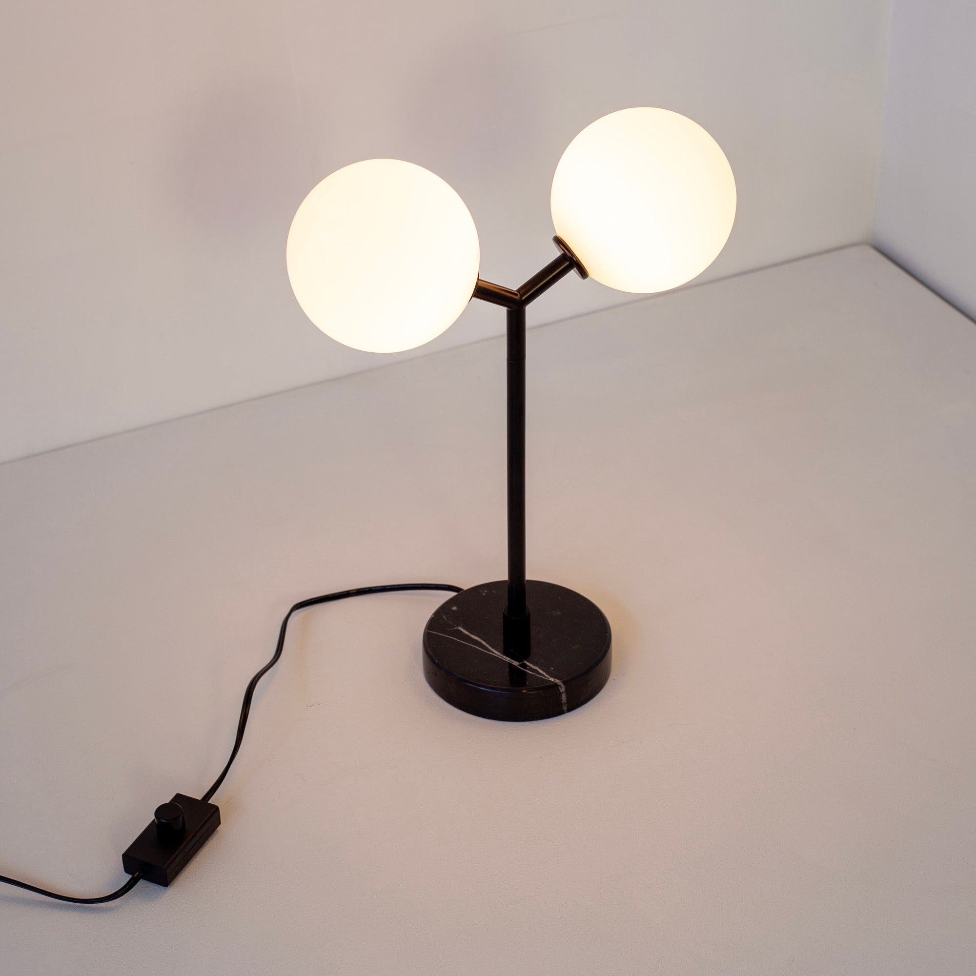 Y Table Lamp - Small, Black